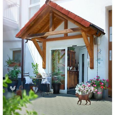 Landhaus-Apartments Wattenheim Екстер'єр фото