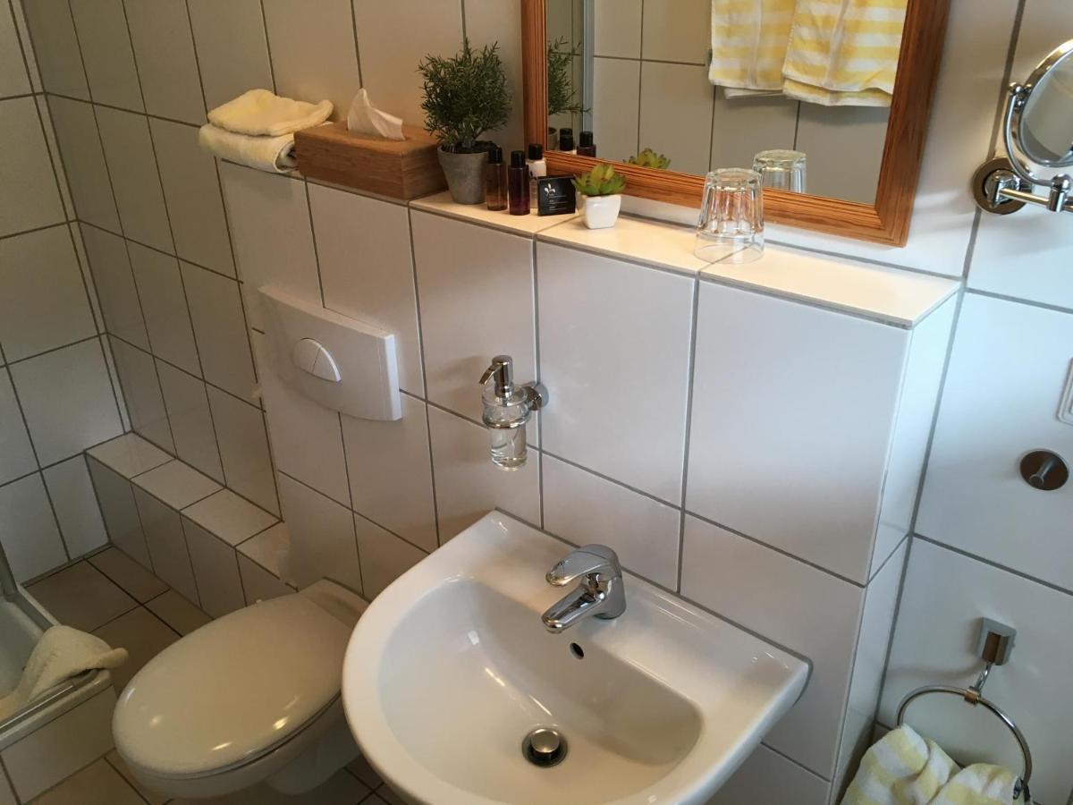 Landhaus-Apartments Wattenheim Екстер'єр фото