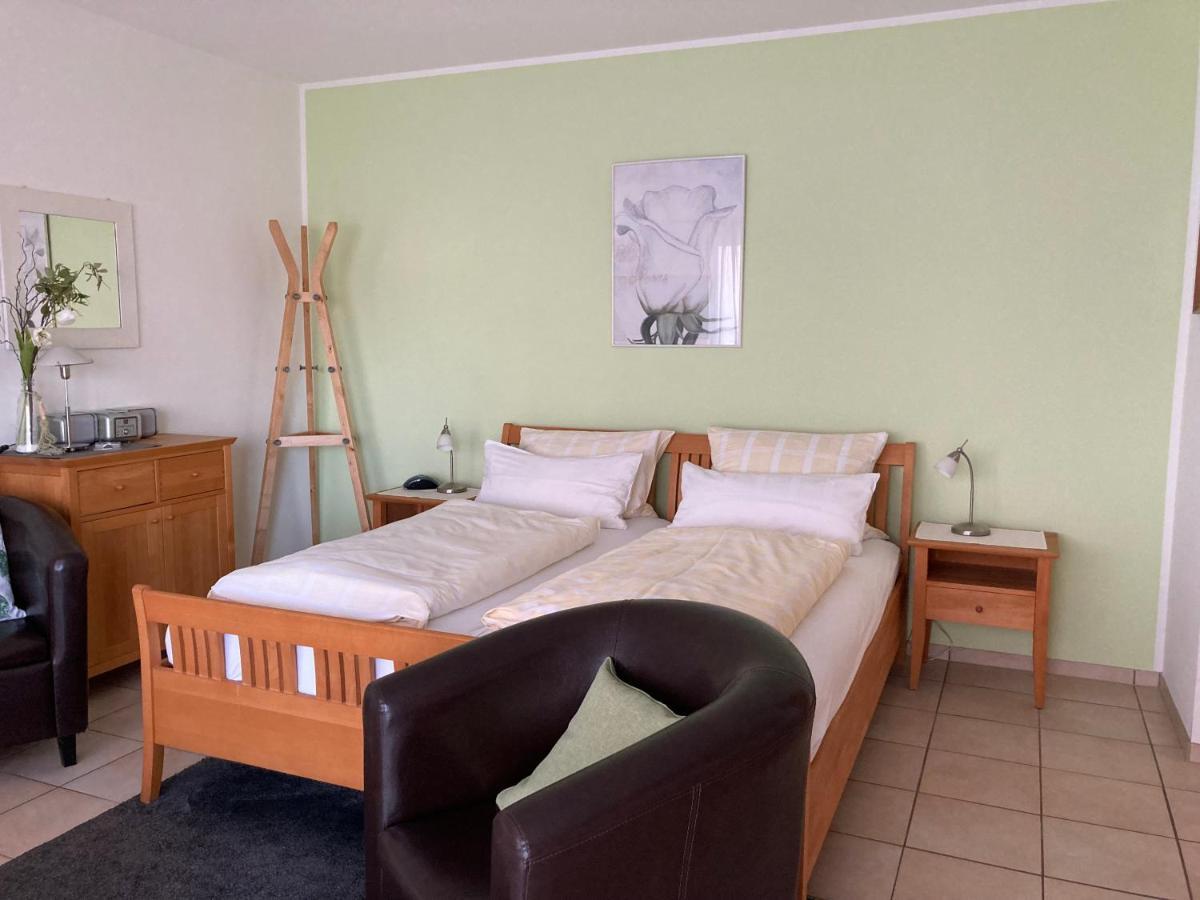 Landhaus-Apartments Wattenheim Екстер'єр фото