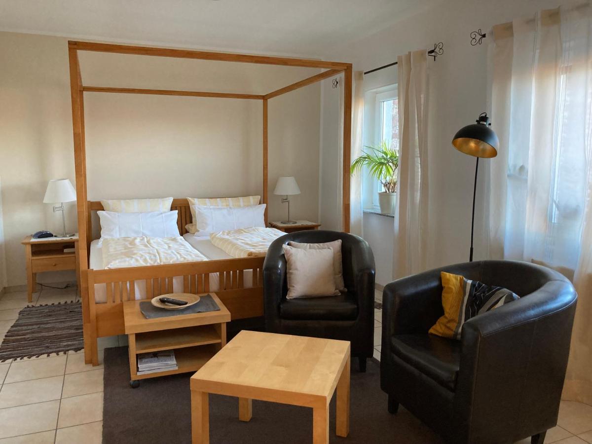 Landhaus-Apartments Wattenheim Екстер'єр фото